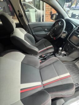 
										RENAULT SANDERO RS MT 2.0 full									