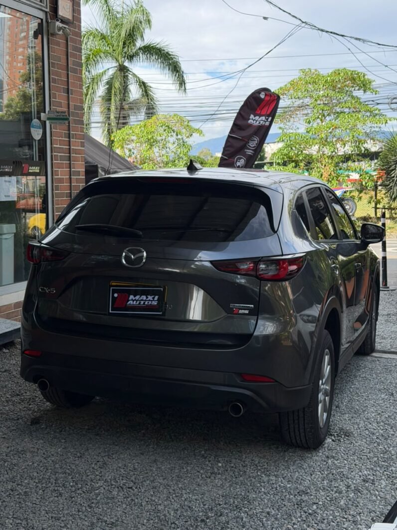 
								MAZDA CX5 TOURING AUT 2.0 full									