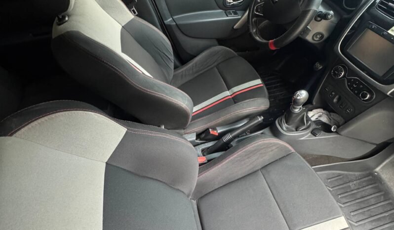 
								RENAULT SANDERO RS MT 2.0 full									