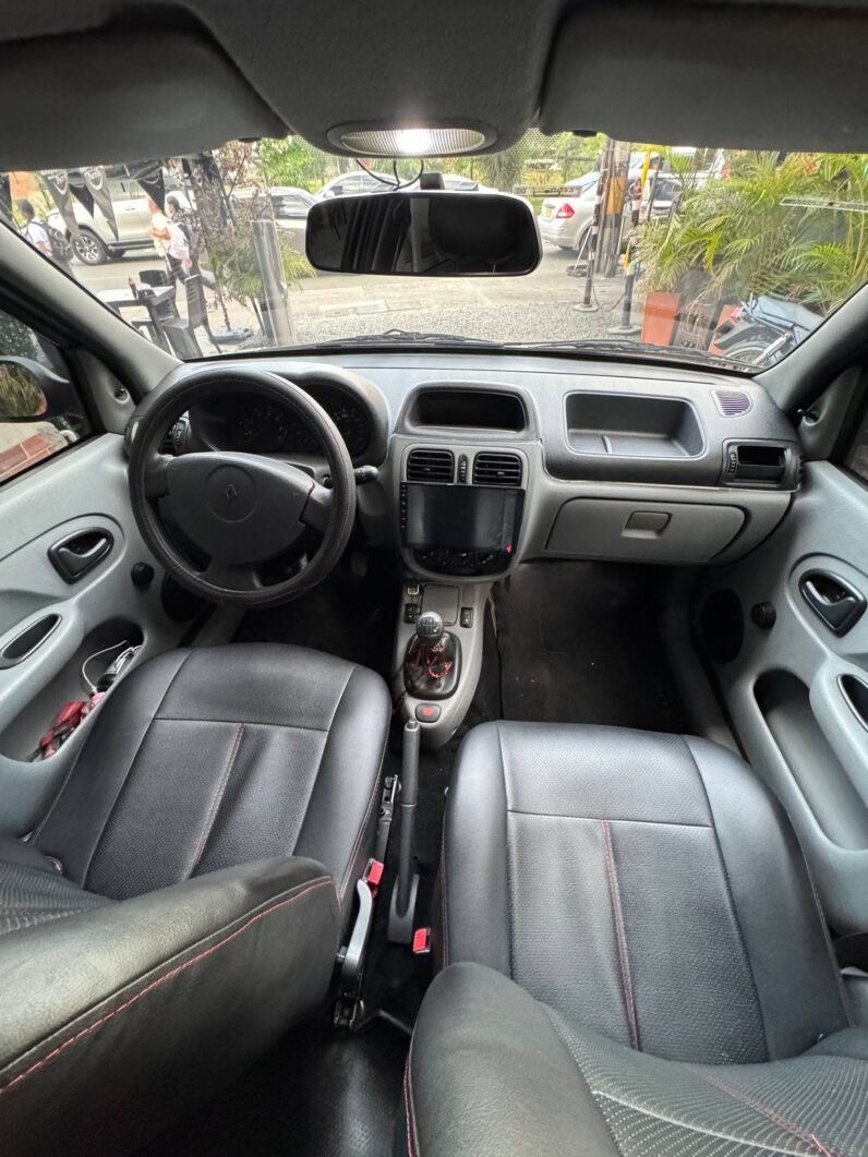 
								RENAULT CLIO CAMPUS 1.2 MT full									
