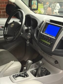 
										TOYOTA HILUX 3.0 AT DIESEL 4X4 full									