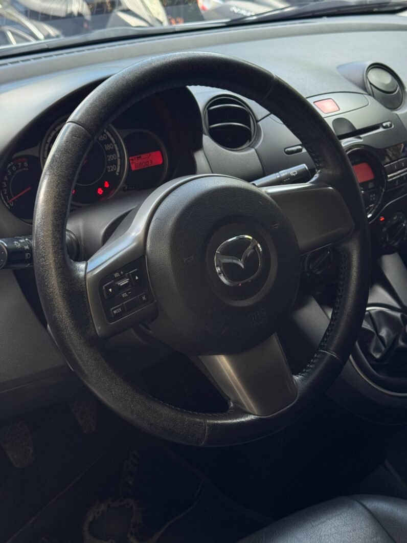 
								MAZDA 2  15HM1C 1.5L MT HB full									