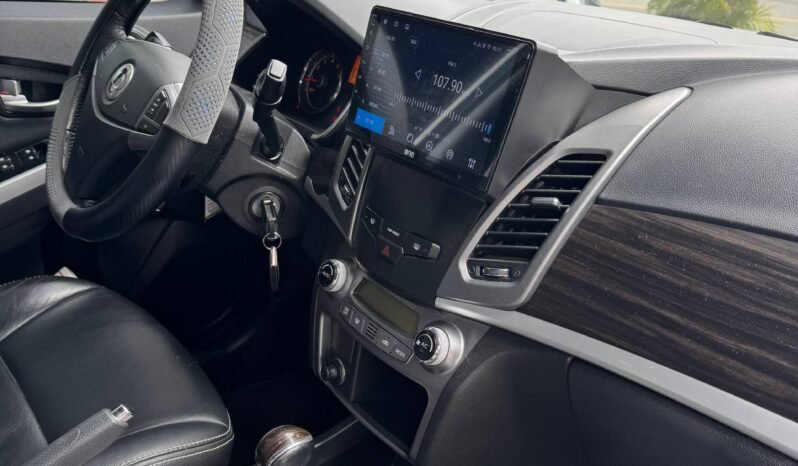 
								SSANGYONG KORANDO C AT 2.0 GASOLINA 4X2 full									