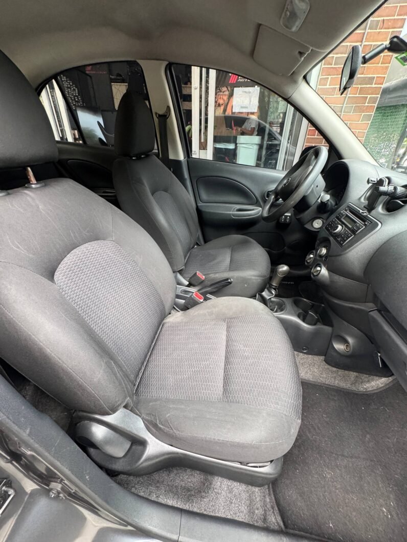 
								NISSAN MARCH ACTIVE MT 1.6 full									