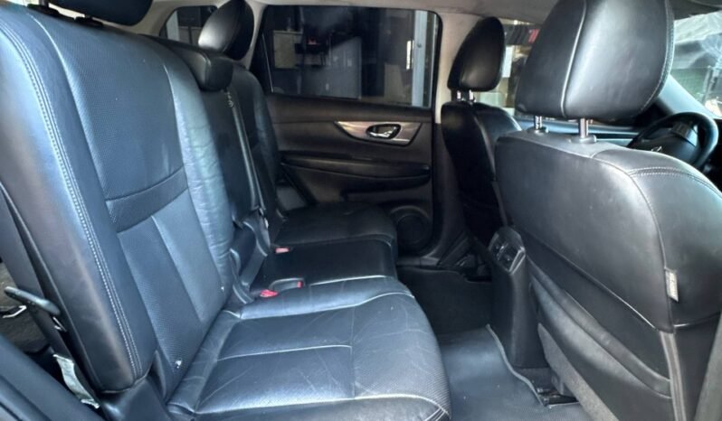 
								NISSAN XTRAIL EXCLUSIVE 2.5 AT 4X4 full									