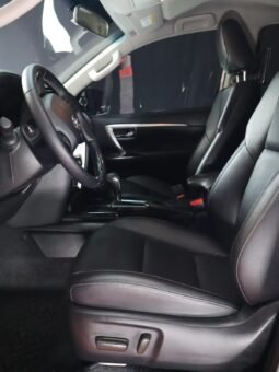 
										TOYOTA FORTUNER SR 2.4 AT DIESEL 4X2 full									