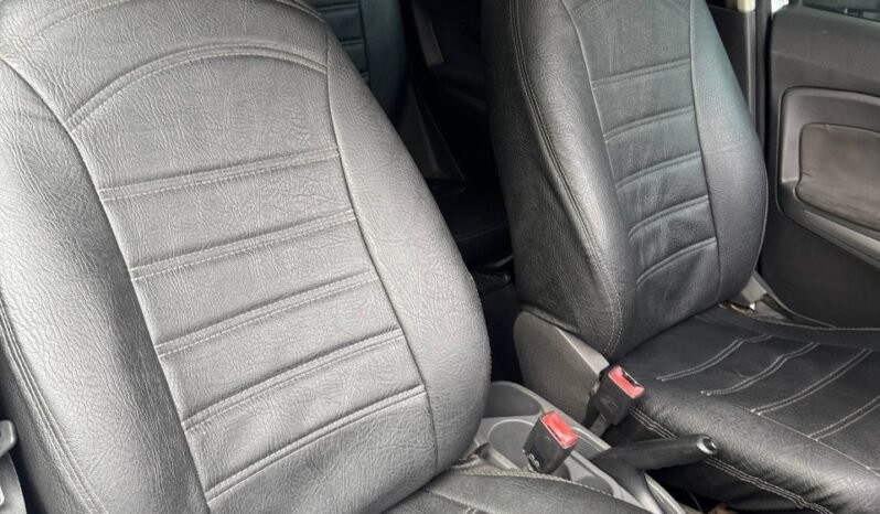 
								FORD ECOSPORT TITANIUM AT 4X2 full									