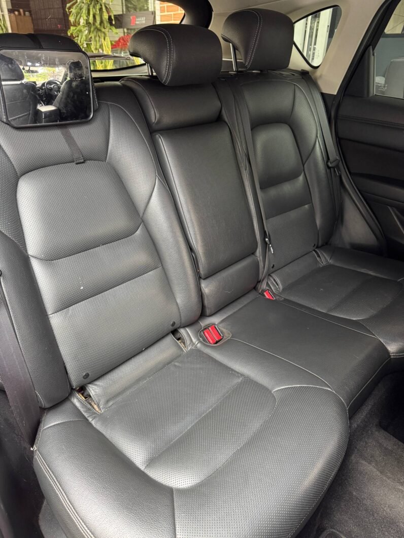 
								MAZDA CX-5 TOURING 2.0L AT 4X2 full									