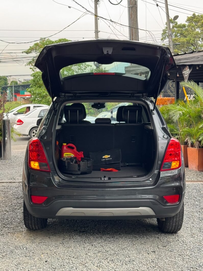 
								CHEVROLET TRACKER PREMIER 1.8 AT full									