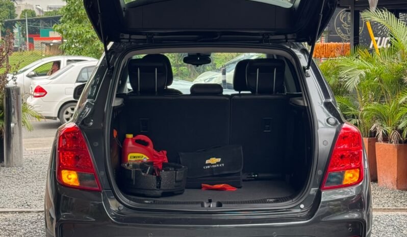 
								CHEVROLET TRACKER PREMIER 1.8 AT full									
