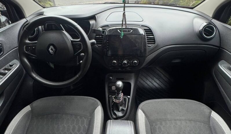 
								RENAULT CAPTUR ZEN 2.0 MT 4×2 full									