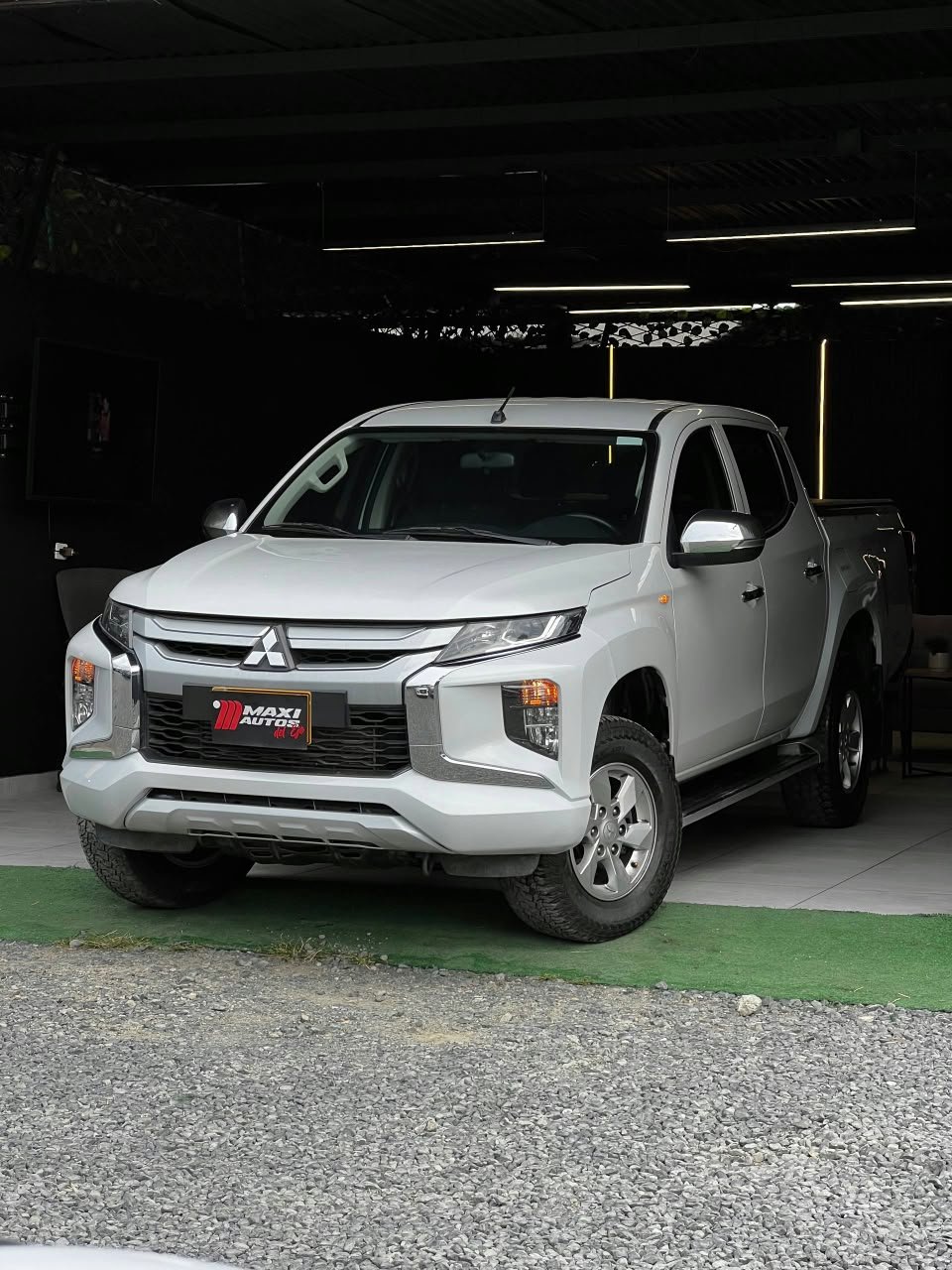 MITSUBISHI L 200 TRITON MT DIESEL 4X4