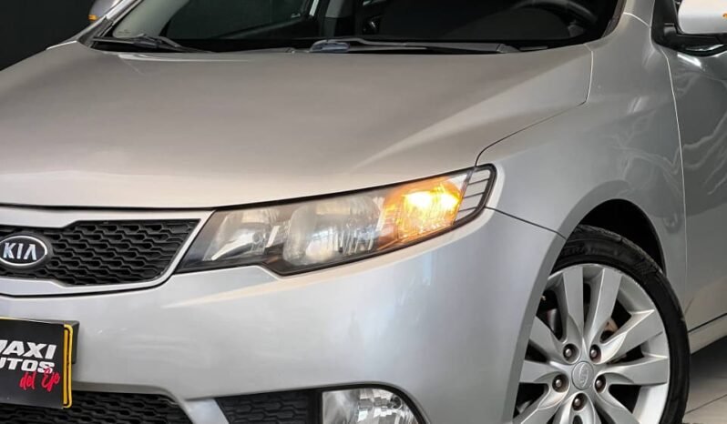 
								KIA CERATO FORTE SX 1.6 MT full									