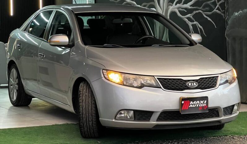 
								KIA CERATO FORTE SX 1.6 MT full									