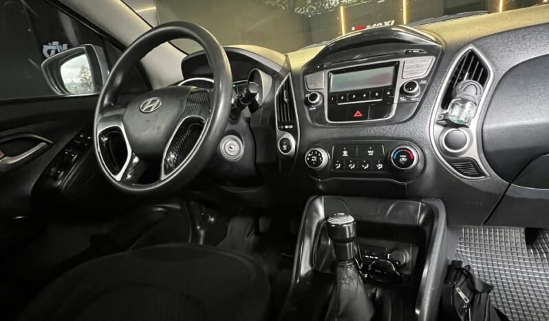 
								HYUNDAI TUCSON IX35 GL  MT 2.0 4X2 GASOLINA full									