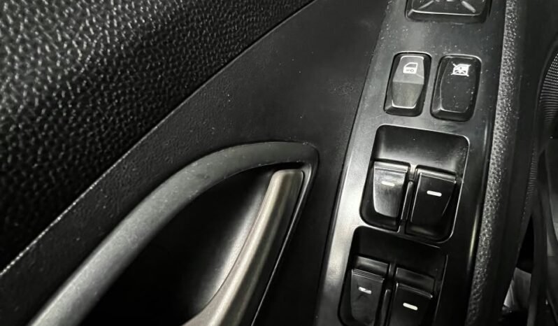 
								HYUNDAI TUCSON IX35 GL  MT 2.0 4X2 GASOLINA full									