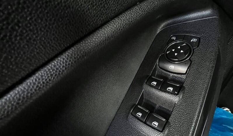 
								FORD ECOSPORT SE 1.5 MT full									