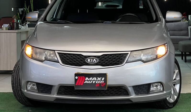 
								KIA CERATO FORTE SX 1.6 MT full									