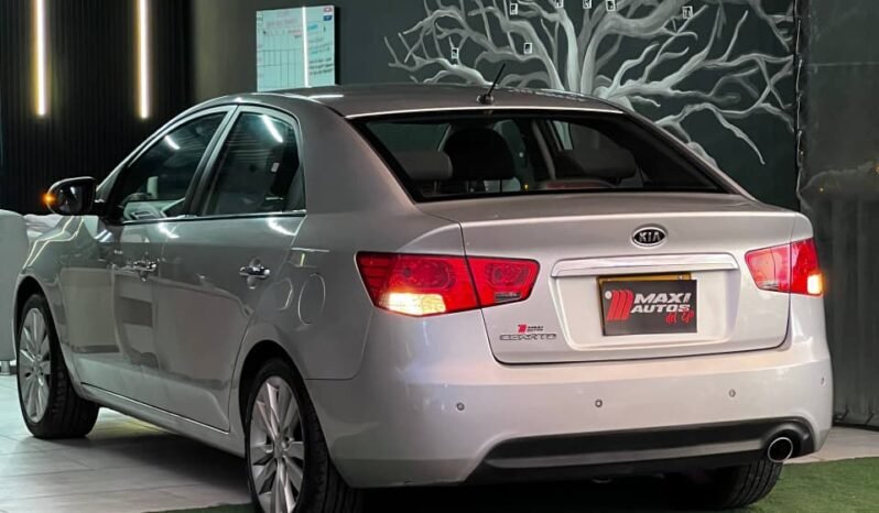 
								KIA CERATO FORTE SX 1.6 MT full									