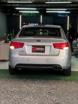 
										KIA CERATO FORTE SX 1.6 MT full									