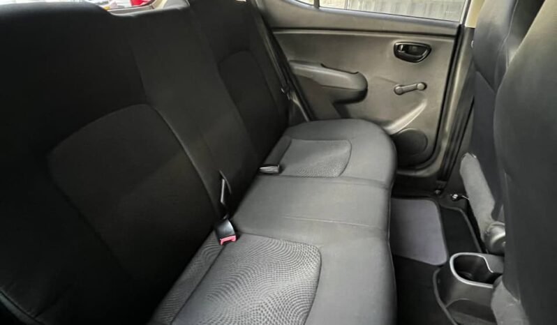 
								HYUNDAI I10 GL MT 1.0 full									