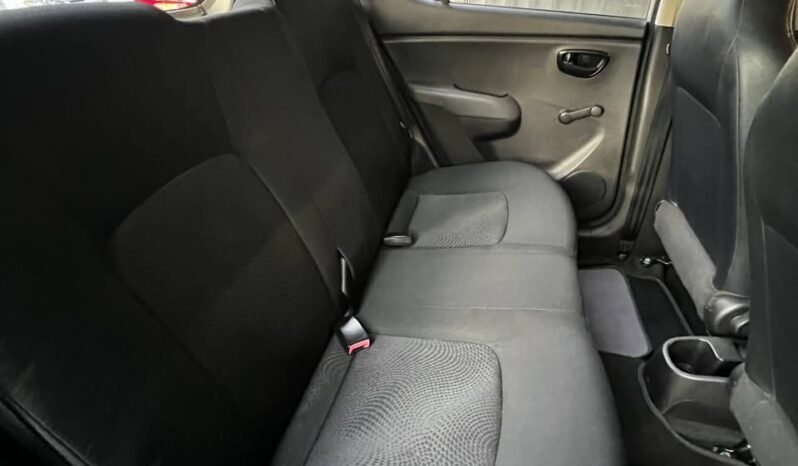 
								HYUNDAI I10 GL MT 1.0 full									