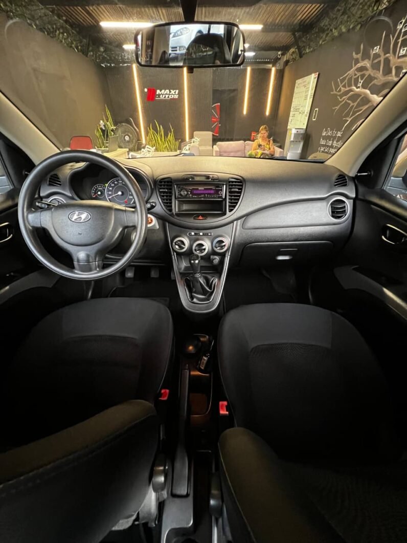
								HYUNDAI I10 GL MT 1.0 full									