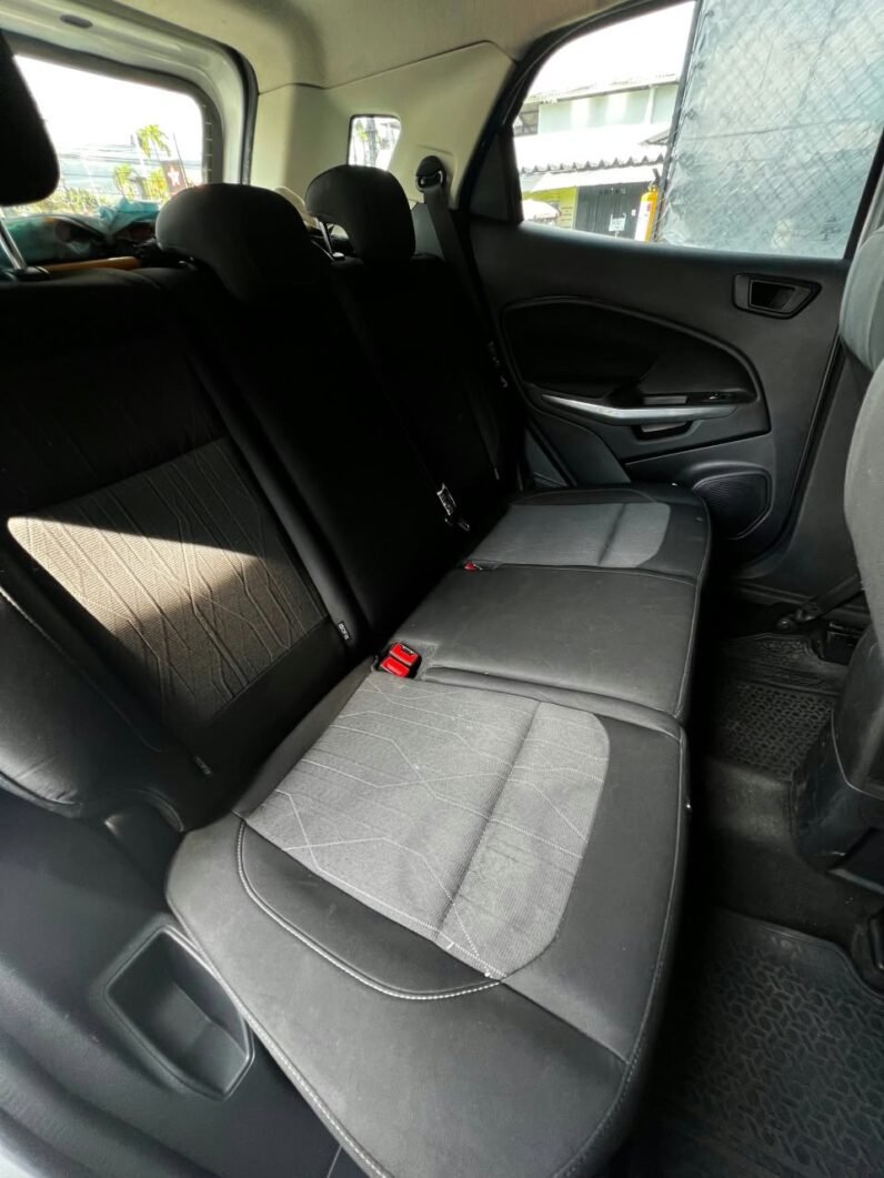 
								FORD ECOSPORT SE 1.5 MT full									