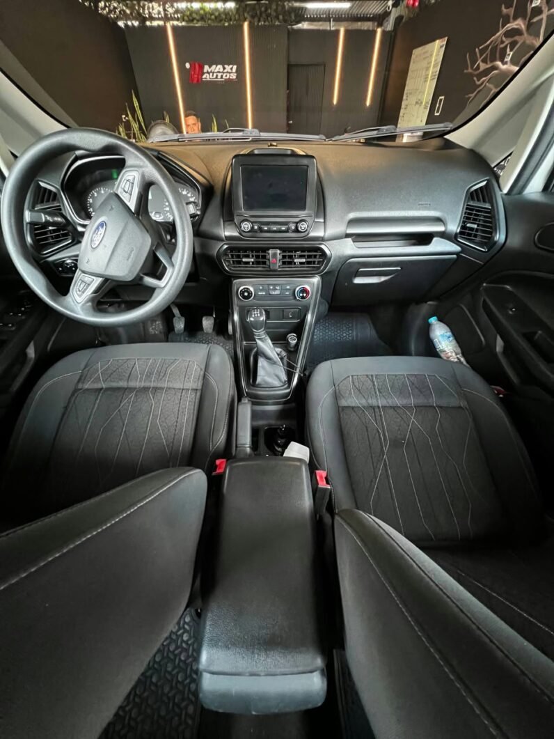 
								FORD ECOSPORT SE 1.5 MT full									