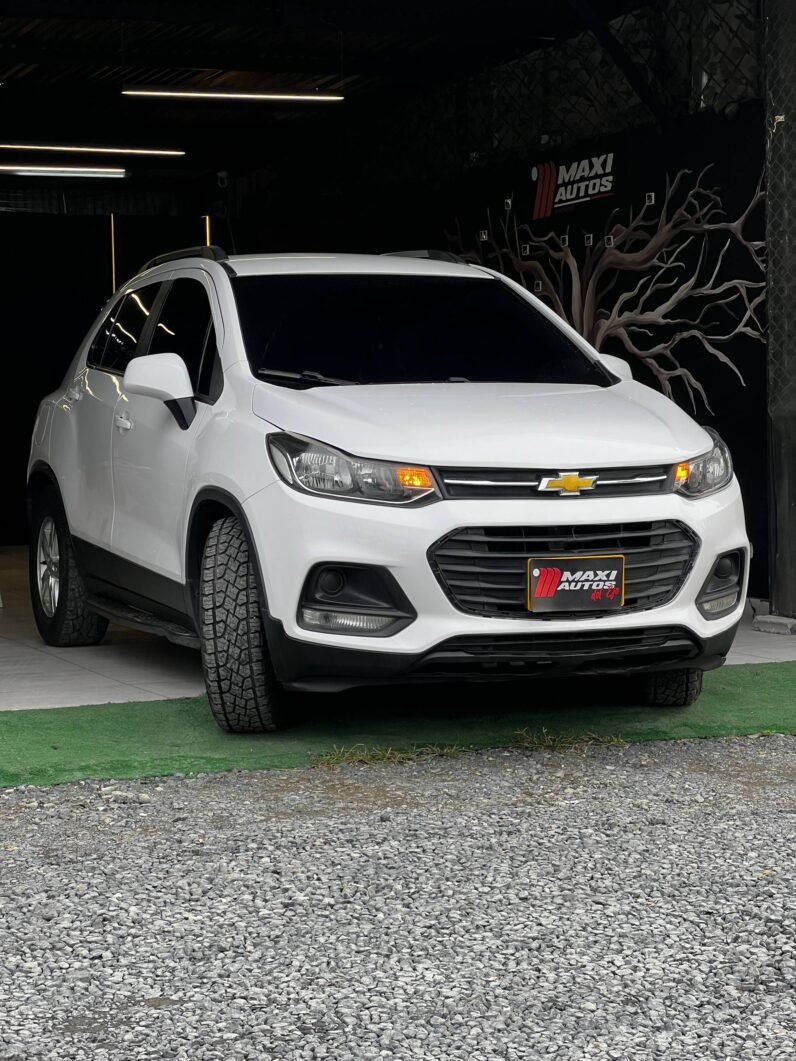 
								CHEVROLET TRACKER LS MT 1.8 4X2 full									