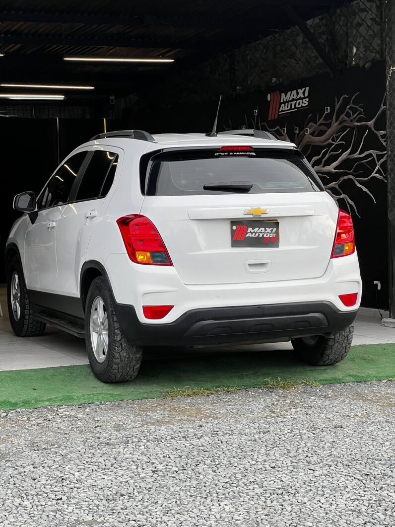 
								CHEVROLET TRACKER LS MT 1.8 4X2 full									