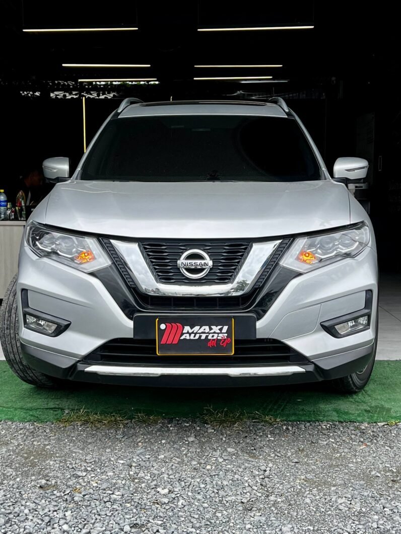 
								NISSAN X-TRAIL T32 2.5 AT 4X4 full									
