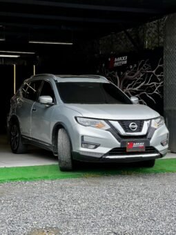 NISSAN X-TRAIL T32 2.5 AT 4X4