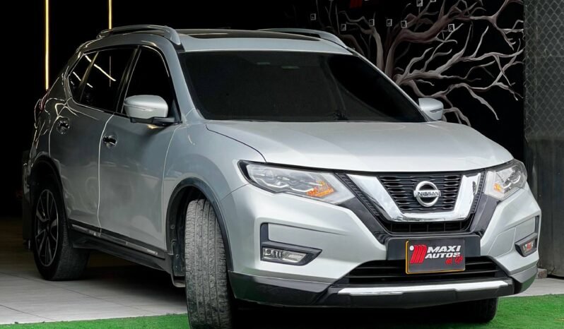 
								NISSAN X-TRAIL T32 2.5 AT 4X4 full									