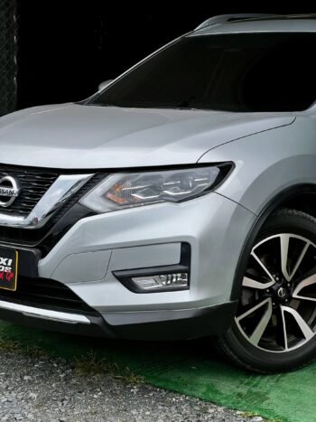 NISSAN X-TRAIL T32 2.5 AT 4X4