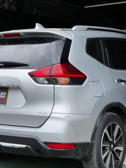 
										NISSAN X-TRAIL T32 2.5 AT 4X4 full									