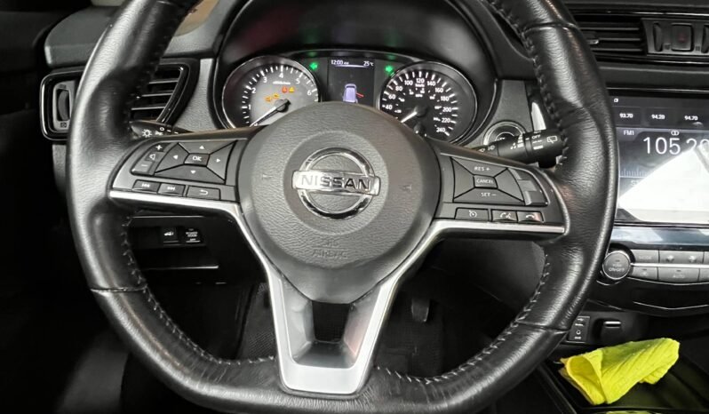 
								NISSAN X-TRAIL T32 2.5 AT 4X4 full									