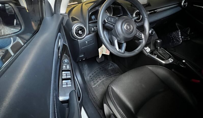 
								MAZDA 2 GRAND TOURING LX 1.5 AT full									