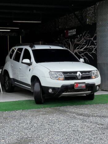RENAULT DUSTER DYNAMIQUE 4X4 MT 2.0