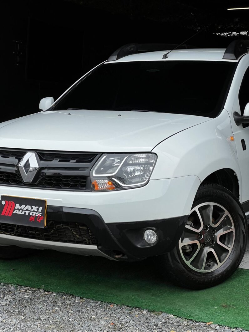 
								RENAULT DUSTER DYNAMIQUE 4X4 MT 2.0 full									