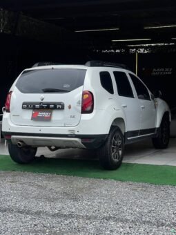 
										RENAULT DUSTER DYNAMIQUE 4X4 MT 2.0 full									