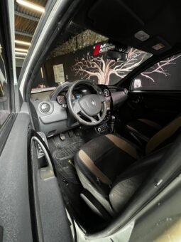 
										RENAULT DUSTER DYNAMIQUE 4X4 MT 2.0 full									