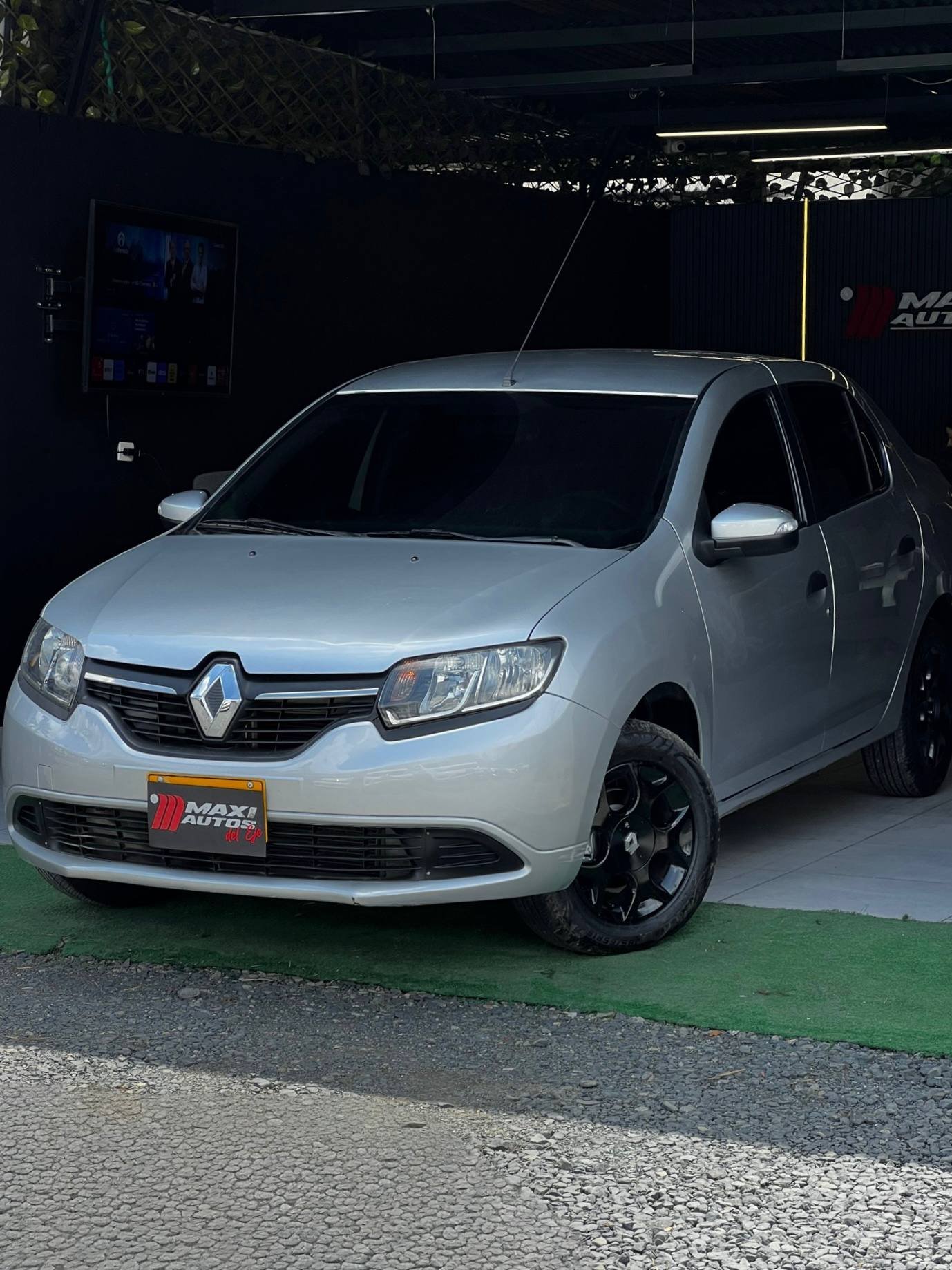 RENAULT LOGAN EXPRESSION AUT 1.6