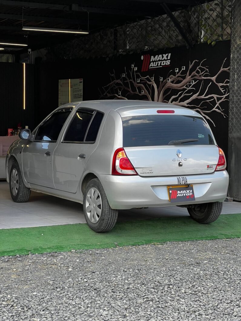 
								RENAULT CLIO STYLE full									