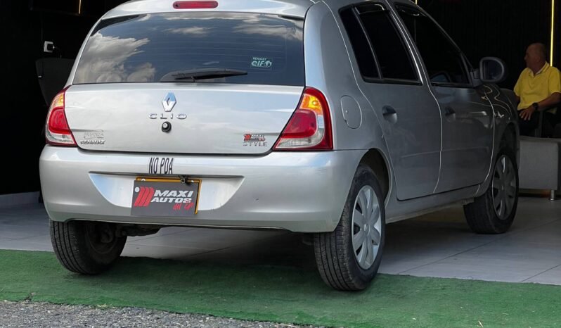 
								RENAULT CLIO STYLE full									